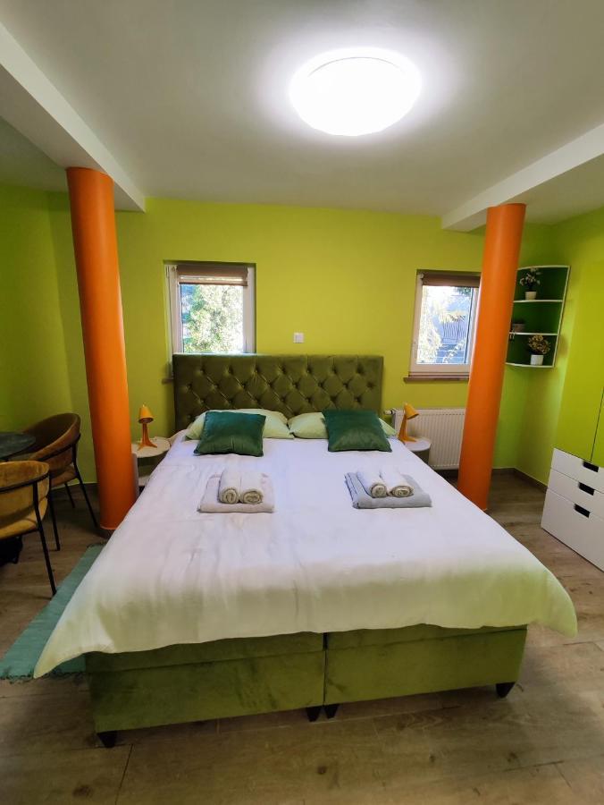 Villa Vino & Grad Zagreb Buitenkant foto