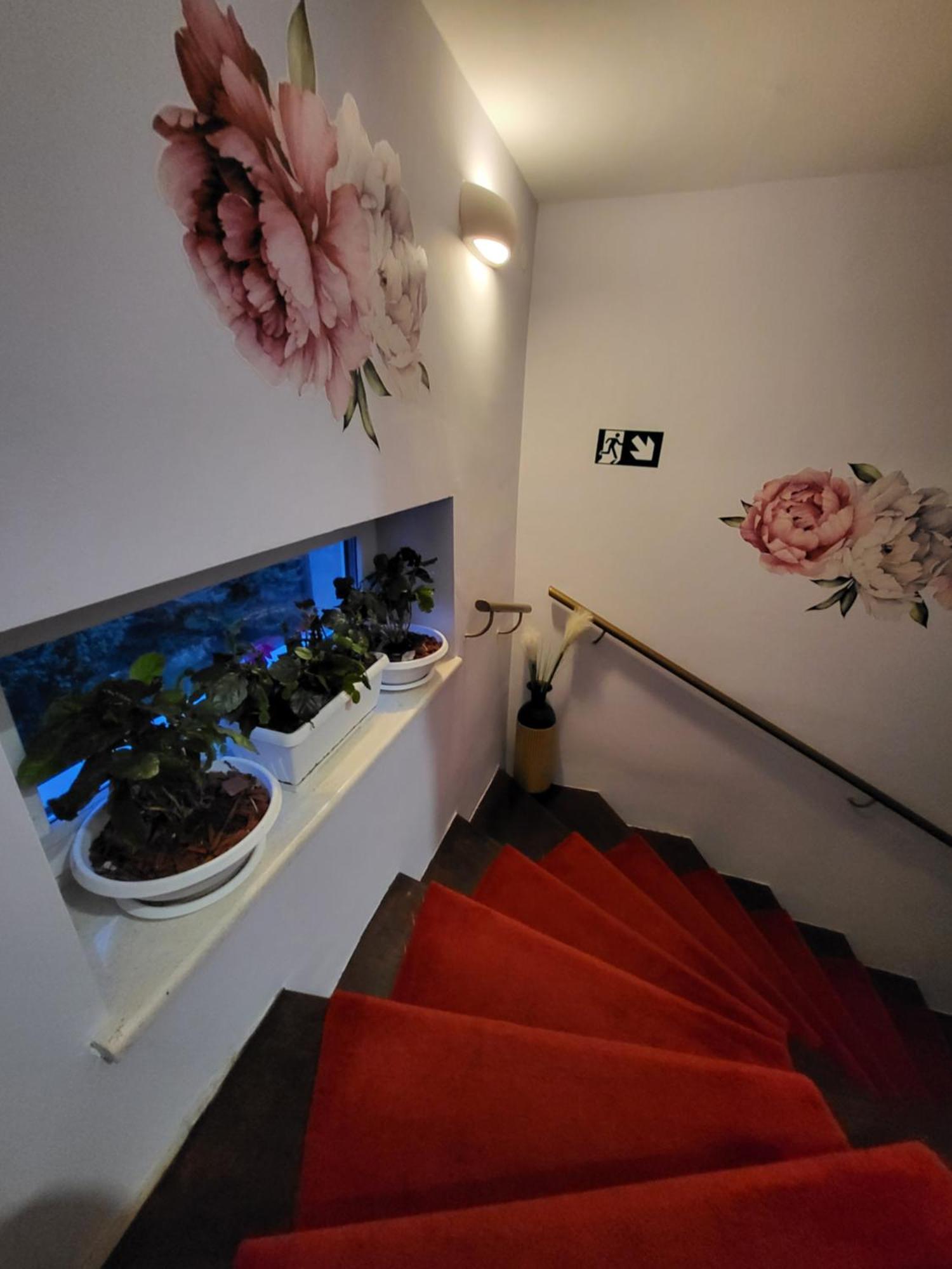 Villa Vino & Grad Zagreb Buitenkant foto